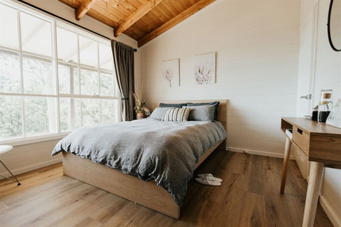 The Ridge House - Accommodation Directory 1