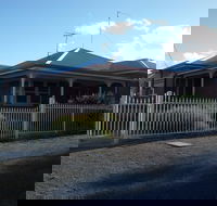 Alby's - Accommodation Directory
