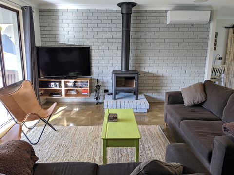 Aloha - Accommodation Directory 1