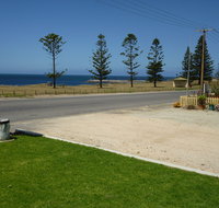 Anchors Away - Accommodation Directory