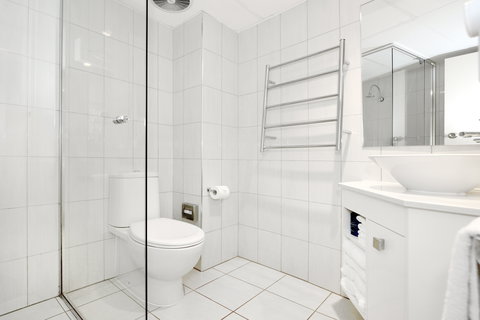 Atlantic Tower Motor Inn - Accommodation Directory 1