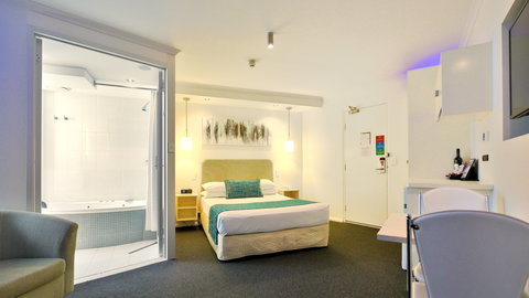 Atlantic Tower Motor Inn - Accommodation Directory 2