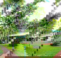 Cable Beachside Villas - Accommodation Directory