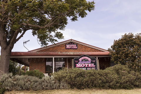 Colonial Motel - Accommodation Directory 0