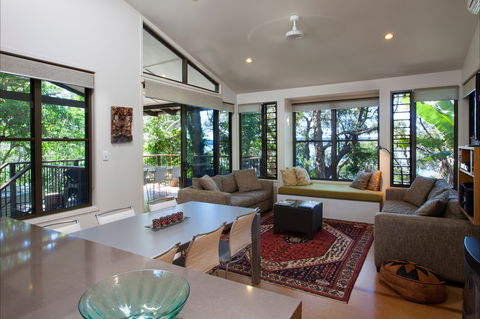 Eumarella Shores Noosa Lake Retreat - Accommodation Directory 2