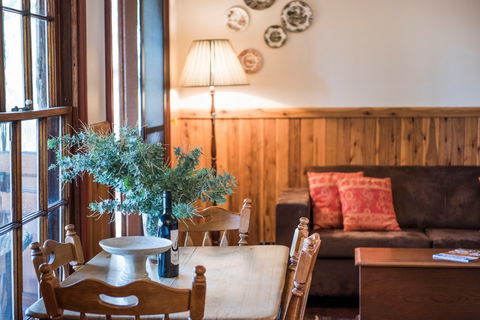 Ilkley Cottages - Accommodation Directory 2