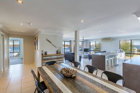 Iluka - Accommodation Directory 1
