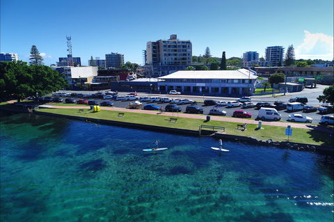 Lakes And Ocean Hotel - Accommodation Directory 0