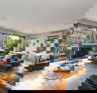 L'Vista Lorne - Accommodation Directory