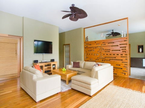 Lyndon Haven - Accommodation Directory 1