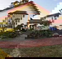McNevins Warwick Motel and Gunyah Restaurant - Accommodation Directory