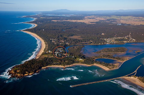 Moruya South Heads Beach Cabin - Accommodation Directory 0