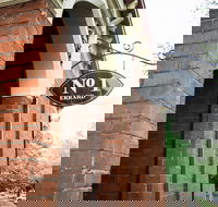 No1 Errard - Accommodation Directory