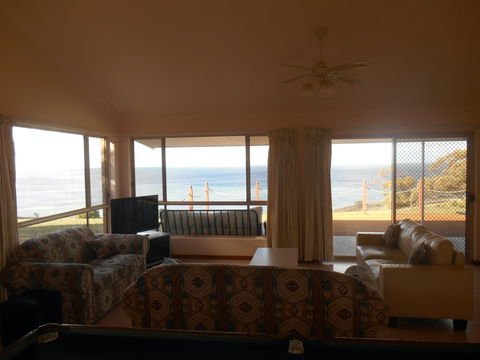 Rupert's Retreat - Accommodation Directory 2