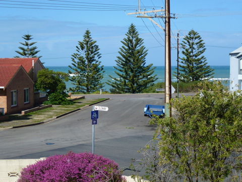 Te Whanau - Accommodation Directory 0