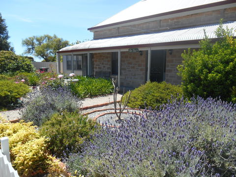 Ti Tree Cottage - Accommodation Directory 0