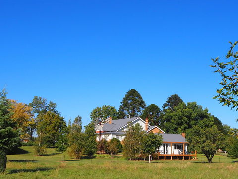Tom's Cottage - Accommodation Directory 1