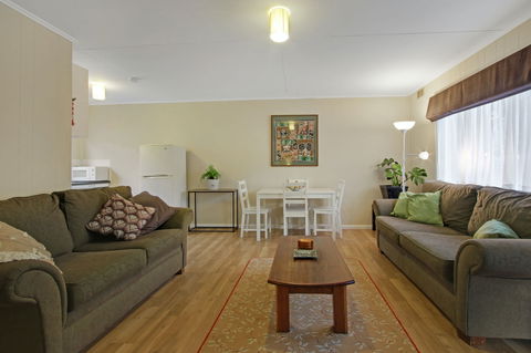 Akora Flats - Accommodation Directory 0