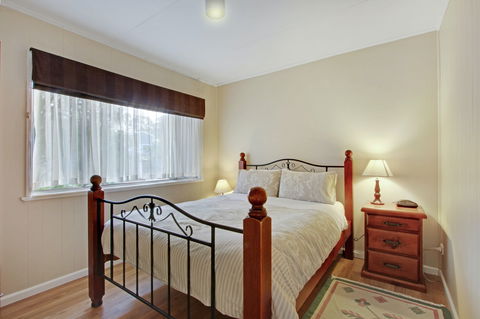 Akora Flats - Accommodation Directory 1