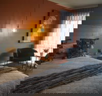 Alexandra Place - Accommodation Directory
