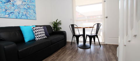 Apartments 521 - Accommodation Directory 2