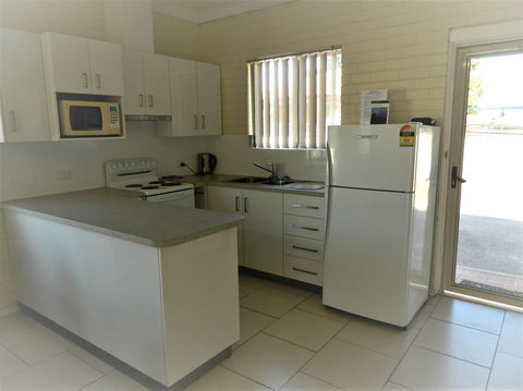 API Pelican Beach Front Apartments Kalbarri - Accommodation Directory 1