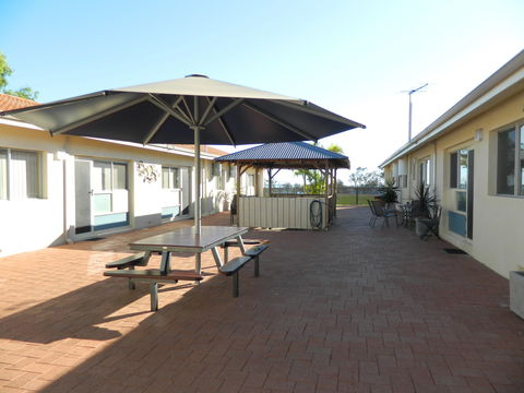 API Pelican Beach Front Apartments Kalbarri - Accommodation Directory 2