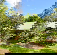 Bushland Cottages and Lodge Yungaburra - Accommodation Directory