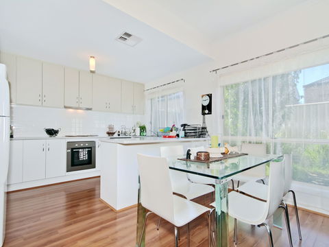 Century 21 SouthCoast: The Residence - Accommodation Directory 1