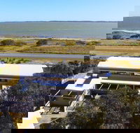 Coorong Aurora - Breathtaking Waterfront Escape - Accommodation Directory