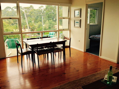 Cosy Seaside Cottage - Accommodation Directory 2