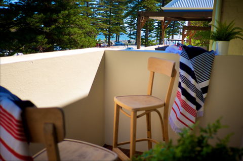 Cottesloe Artist's Beach Retreat - Accommodation Directory 0