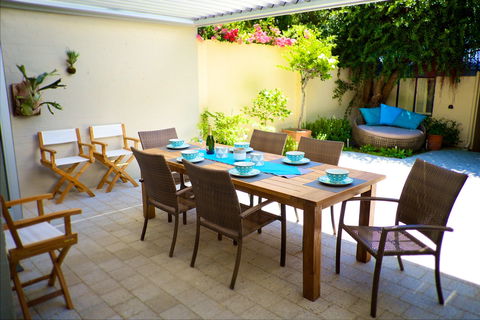 Cottesloe Artist's Beach Retreat - Accommodation Directory 1