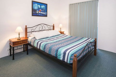 Fairway View - Accommodation Directory 2