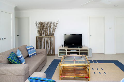 Fingal Bay Beach House - Accommodation Directory 2