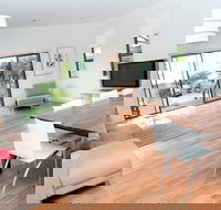 Neptune - Accommodation Directory