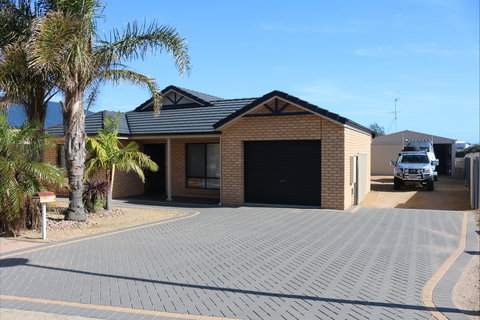 Port Hughes Escape - Accommodation Directory 0