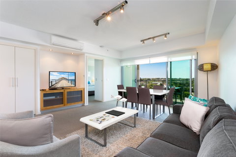 Proximity Waterfront Apartments - Accommodation Directory 2