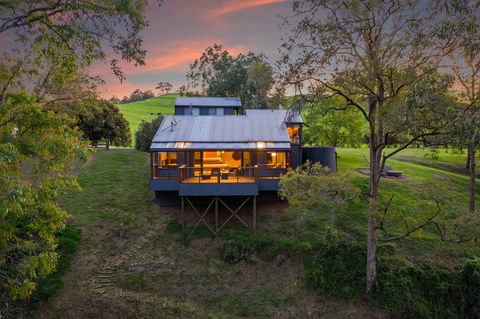 The Edge Villa - Hunter Valley Luxury Escape - Accommodation Directory 1