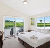 The Lakehouse at 201 - Accommodation Directory