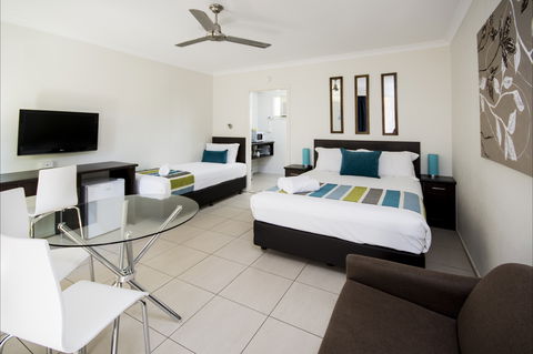 The Beach Motel - Accommodation Directory 2