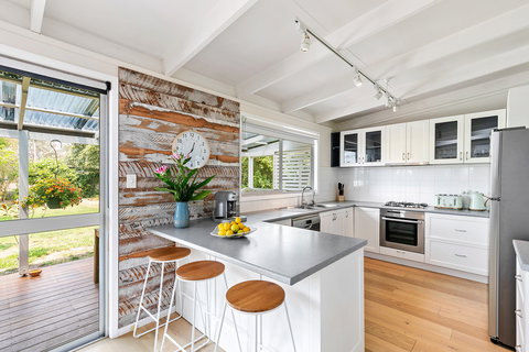 The Beach House Anglesea - Accommodation Directory 2