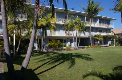 Ocean Spray Holiday Apartments - Accommodation Directory 3