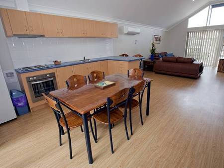 Albany Bayside Ocean Villas - Accommodation Directory 0