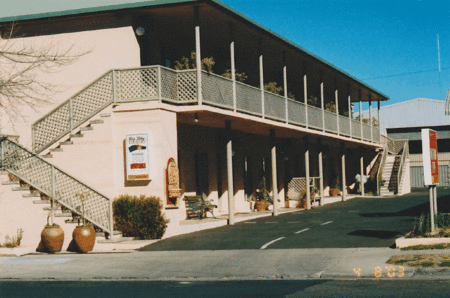 New England Motor Inn - Accommodation Directory 0