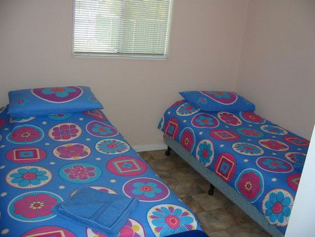 JJ's Holiday Cottages - Mitchell Street - Accommodation Directory 0
