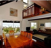 Bonny Hills Beach House - Accommodation Directory