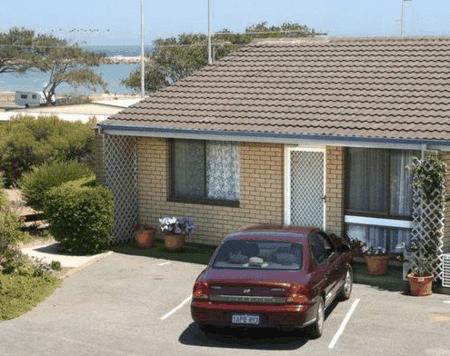 Port Denison Holiday Units - Accommodation Directory