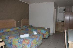Chelsea Motor Inn - Accommodation Directory 4