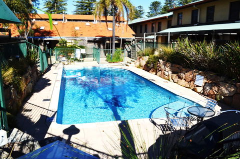 Cottesloe Beach Chalets - Accommodation Directory 0